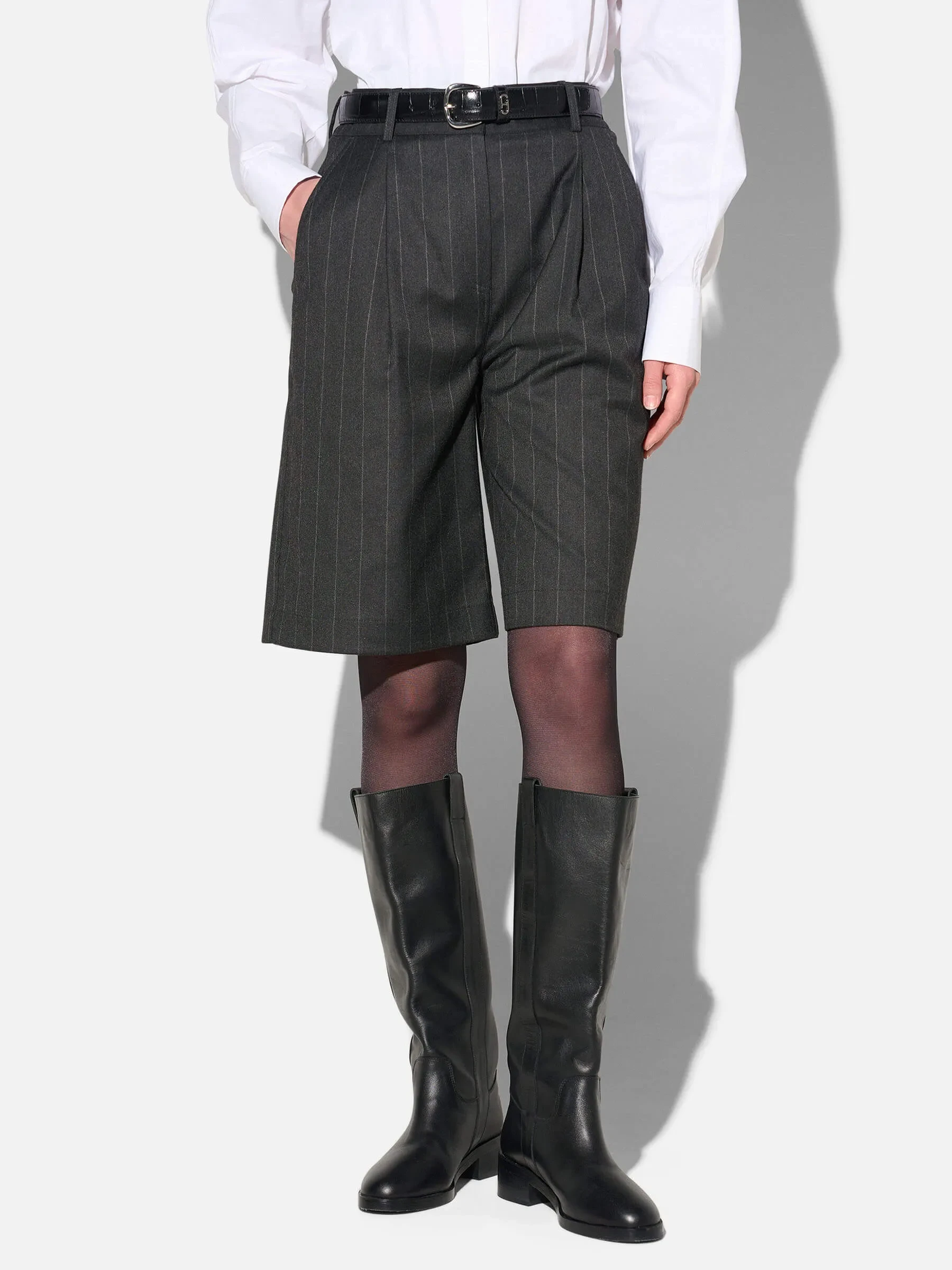 Shorts Broek Dames Rechte Pijp Zwart Krijtstreep Lou